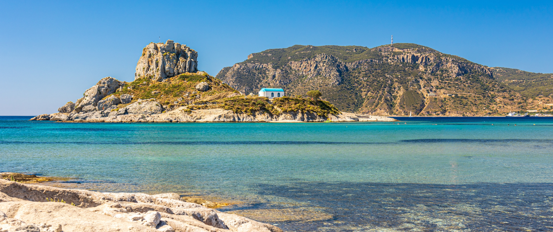 Schöner Nachmittag am Strand von Agios Stefanos auf der Insel Kos in Griechenland